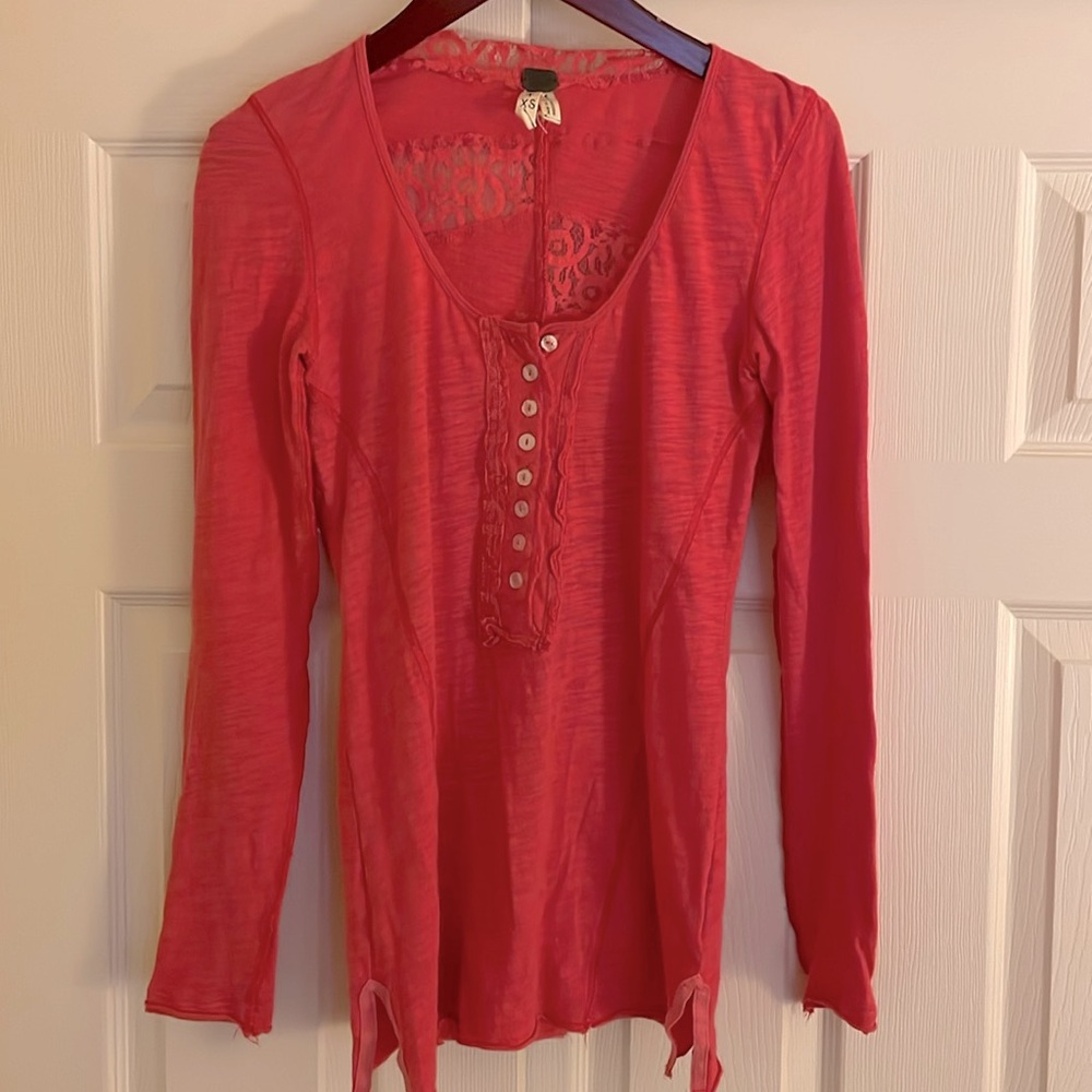 Free People NWOT! We the Free Long Sleeve Henley